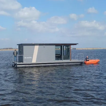 Modern Houseboat With Air Conditioning Located In Marina *